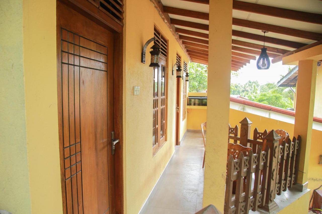 Guruge Guest House Ahangama Eksteriør bilde