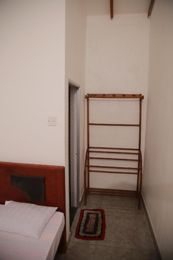 Guruge Guest House Ahangama Eksteriør bilde